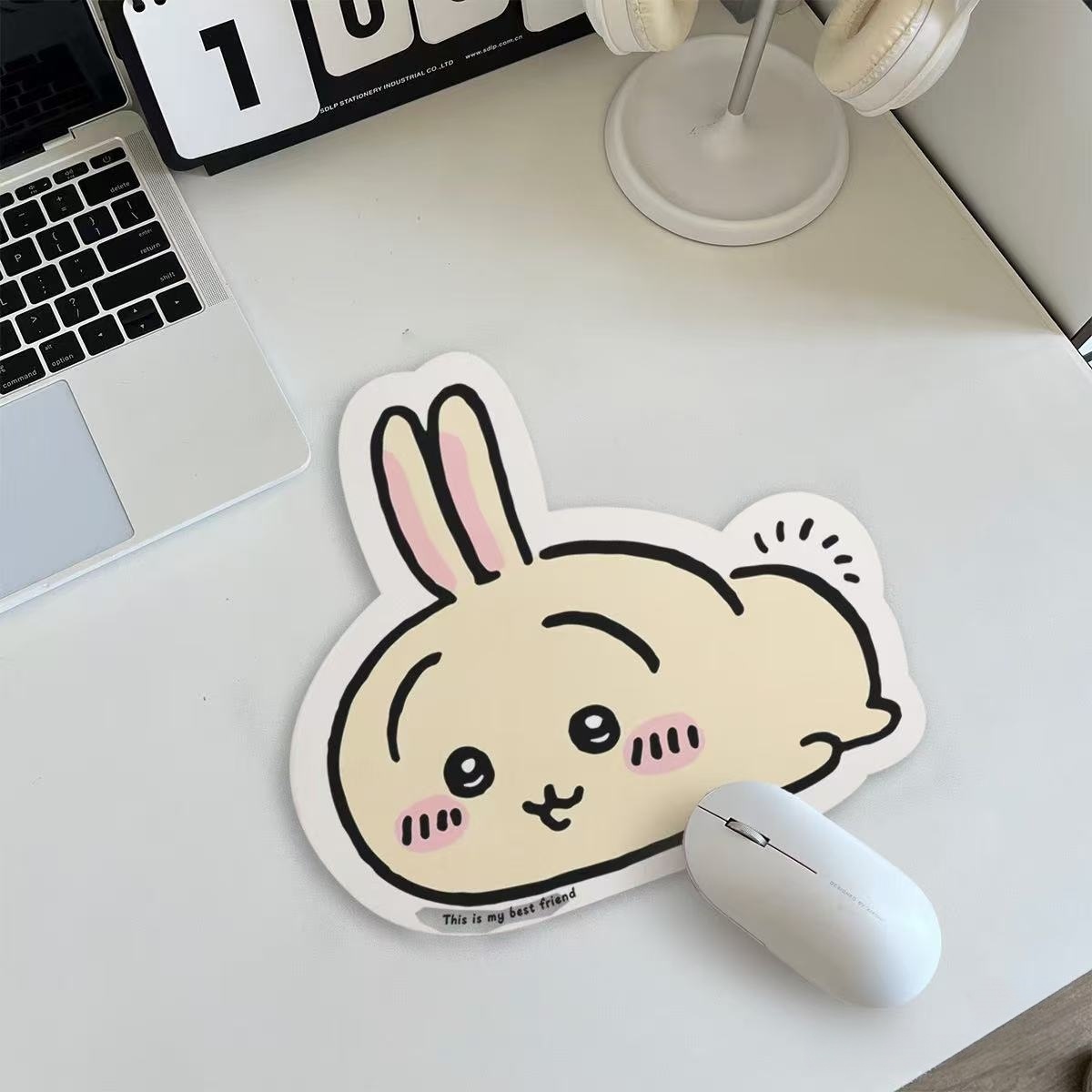 Chiikawa Cartoon Jiyi Usagi Ha – Leather Desk Pad Bewertung und Preis